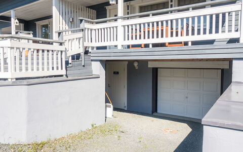 Ruka Snow and Sun 4: Siding, Beton, Schaduw, Beits, Leuning, Dek, Plank, Balkon, Outdoor Structuur