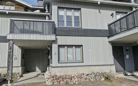 Rukapahta 5: Architectuur, Siding, Woongebied, Huis, Deur, Samengesteld Materiaal, Schuifraam, Beton