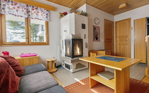 Rukapahta 5: Meubilair, Hout, Interieur Ontwerp, Flooring, Kamer, Verdieping, Verlichting, Huis, Woonkamer, Plafond