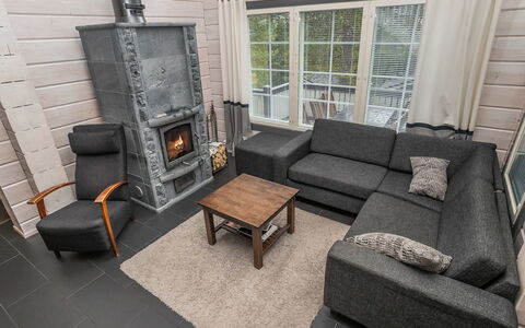 Rukanloisto B: Meubilair, Woonkamer, Hardwood, Haard, Bankstel, Houten Vloer, Blokhut, Houtkachel