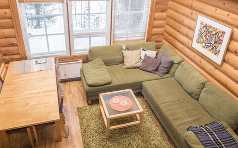 Kotka: Meubilair, Flooring, Hout, Verdieping, Interieur Ontwerp, Bankstel, Houten Vloer, Woonkamer, Huis, Kamer