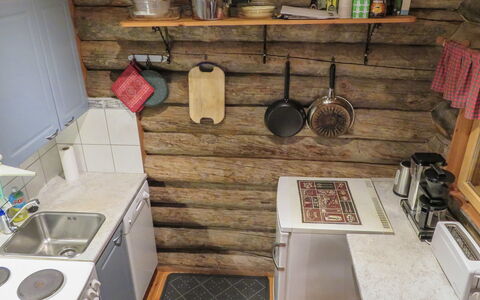 Putilanranta: Hout, Keuken, Toestel Van De Keuken, Flooring, Major Appliance, Countertop, Beits, Small Appliance, Kamer, Hardwood