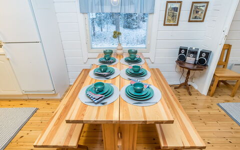 Keloranta: Hout, Meubilair, Flooring, Interieur Ontwerp, Houten Vloer, Verdieping, Beits, Plank, Hardwood, Eetkamer
