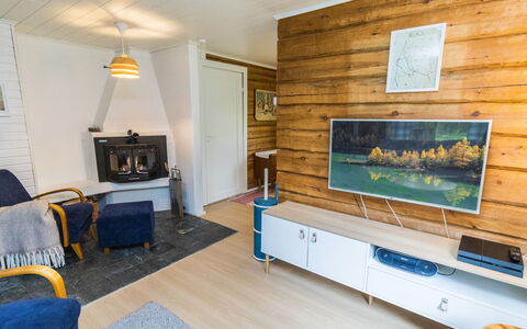 Pelkkaveska: Hout, Flooring, Interieur Ontwerp, Meubilair, Verdieping, Houten Vloer, Huis, Kamer, Woonkamer, Plafond