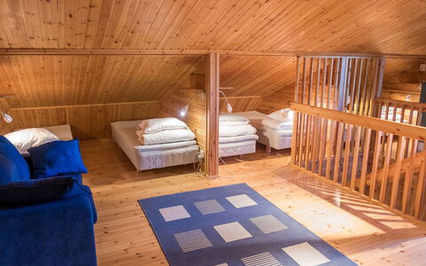 Pyryruka 1: Hout, Interieur Ontwerp, Slaapkamer, Verdieping, Meubilair, Bed, Plafond, Flooring, Kamer, Hardwood