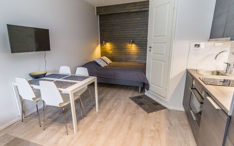 Vuosselinhelmi C6: Hout, Siding, Verblijf, Huis, Huis, Plank, Garden Gebouwen, Blokhut, Hardwood, Veranda
