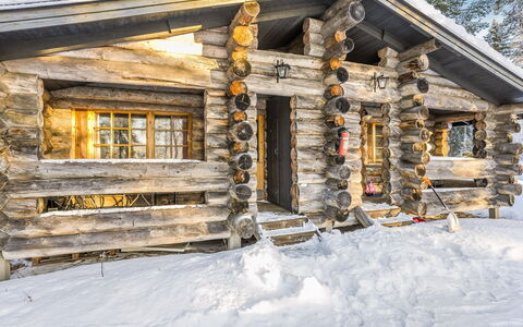 Kuontijärvi B: Hout, Siding, Verblijf, Huis, Huis, Plank, Garden Gebouwen, Blokhut, Hardwood, Veranda