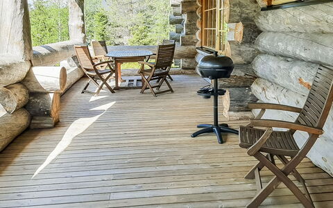 Riekonmella: Hout, Siding, Verblijf, Huis, Huis, Plank, Garden Gebouwen, Blokhut, Hardwood, Veranda