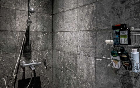 Saaruan Aurinko: Hout, Siding, Verblijf, Huis, Huis, Plank, Garden Gebouwen, Blokhut, Hardwood, Veranda