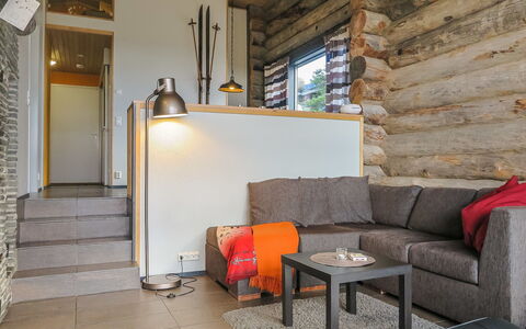 Kiehinen 2: Meubilair, Interieur Ontwerp, Flooring, Hout, Verdieping, Plafond, Kamer, Bankstel, Woonkamer, Verlichting