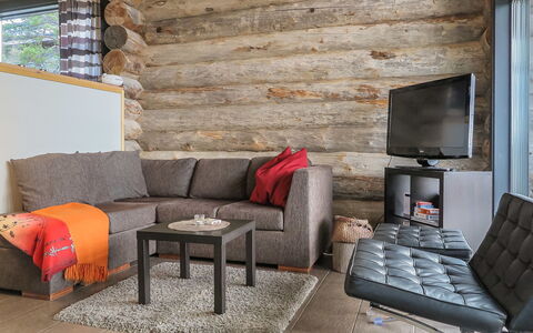 Kiehinen 2: Meubilair, Flooring, Interieur Ontwerp, Verdieping, Hout, Bankstel, Woonkamer, Kamer, Plafond, Verlichting