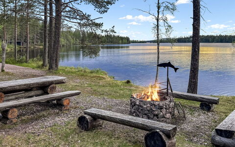 Sompsanniemi: Zwemwater, Natuurlijke Omgeving, Natuurlijk Landschap, Bank, Landschap, Meer, Kust, Reservoir, Loch
