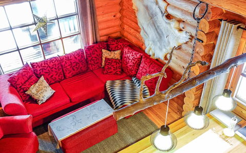 Tikkatupa: Hout, Meubilair, Interieur Ontwerp, Flooring, Kamer, Verlichting, Verdieping, Plafond, Huis, Woonkamer