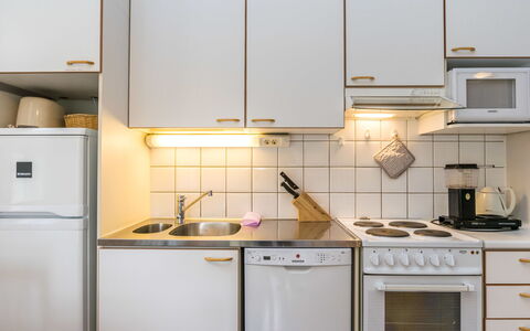 Prokatti: Verblijf, Huis, Huis, Garden Gebouwen, Siding, Blokhut, Boerderij, Landgoed, Schuur, Werf