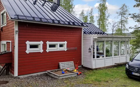 Siimaranta: Zwembad, Bergketen, Eco Hotel, Toevlucht, Landgoed, Vallei, Villa, Landscaping, Badplaats, Backyard