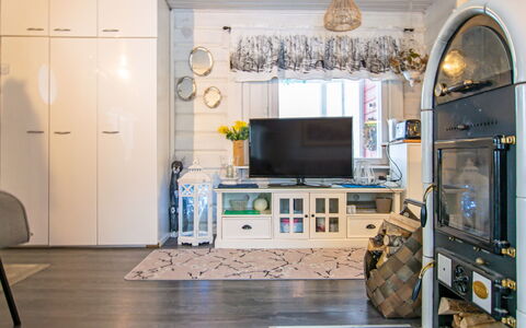 Siimaranta: Zwembad, Bergketen, Eco Hotel, Toevlucht, Landgoed, Vallei, Villa, Landscaping, Badplaats, Backyard