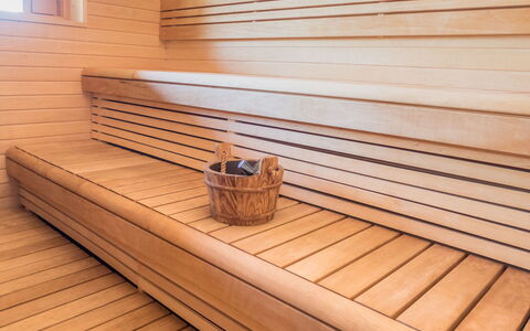 Holy Lake Chalet B: Hout, Siding, Verblijf, Huis, Huis, Plank, Garden Gebouwen, Blokhut, Hardwood, Veranda