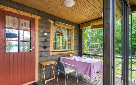 Metsä-Iivari: Venster, Huis, Hout, Huis, Siding, Verblijf, Dak, Freezing, Schuifraam, Helling