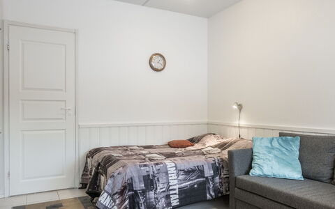 Levi Star 1503: Flooring, Muur, Verdieping, Interieur Ontwerp, Meubilair, Hout, Plafond, Kamer, Verlichting, Appartement