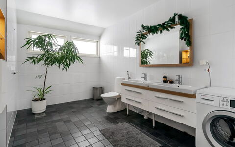 Mustijoenranta: Boom, Bank, Huis, Verblijf, Meer, Vijver, Woud, Blokhut