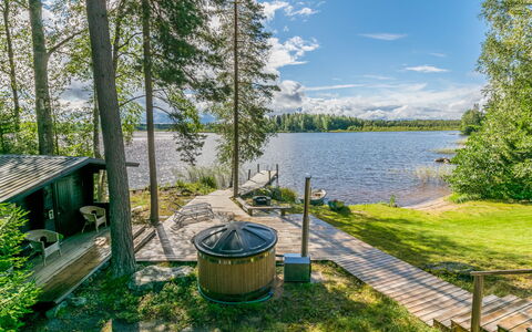 Heikinranta: Hout, Verblijf, Blokhut, Woud, Schuur, Garden Gebouwen, Lariks, Bos, Beits
