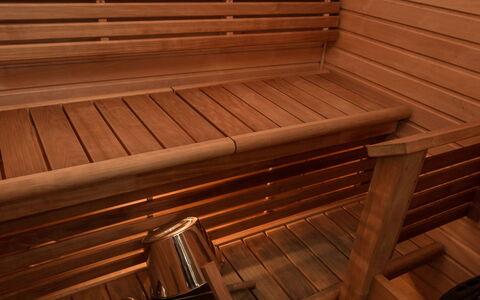 Tahko Spa Red - Vuori Apartment: Hout, Verblijf, Blokhut, Woud, Schuur, Garden Gebouwen, Lariks, Bos, Beits