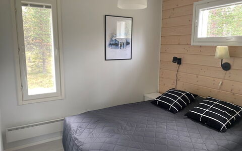 Kuukkeli: Meubilair, Interieur Ontwerp, Flooring, Verdieping, Tafel, Plafond, Keuken En Eettafel, Verlichting, Stoel, Huis