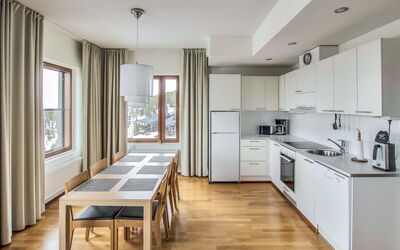 Nordic Chalet 9506