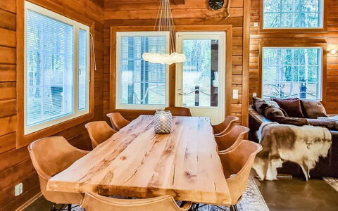 Arctic Chalet: Waterweg, Bank, Waterloop, Meer, Verblijf, Woud, Kanaal, Reservoir, Blokhut