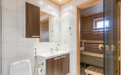 Yllästar 3 As 508: Flooring, Verdieping, Interieur Ontwerp, Hout, Plafond, Loodgieterswerkinrichting, Badkamerkast, Kamer, Loodgieter, Houten Vloer