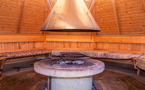 Iltarusko: Hout, Verblijf, Beits, Hardwood, Blokhut, Plank, Plafond, Natuurlijk Materiaal, Timmerhout, Garden Gebouwen
