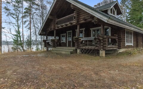 Kärkimökki: Boom, Bank, Huis, Verblijf, Meer, Vijver, Woud, Blokhut