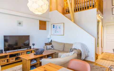 Karhunvartijan Linna C22: Hout, Siding, Verblijf, Huis, Huis, Plank, Garden Gebouwen, Blokhut, Hardwood, Veranda