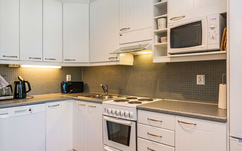 Karhunvartijan Linna C22: Hout, Siding, Verblijf, Huis, Huis, Plank, Garden Gebouwen, Blokhut, Hardwood, Veranda