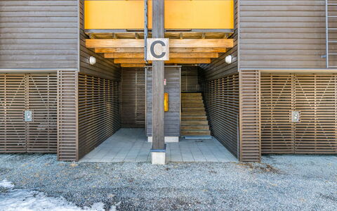 Karhunvartijan Linna C22: Hout, Siding, Verblijf, Huis, Huis, Plank, Garden Gebouwen, Blokhut, Hardwood, Veranda