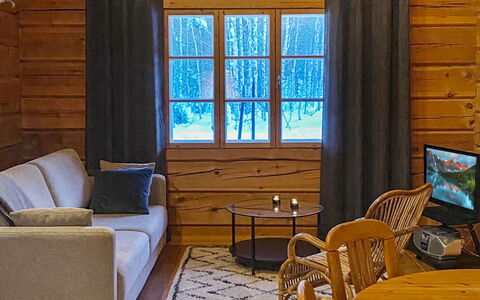 Vuonkuma: Hout, Flooring, Verdieping, Interieur Ontwerp, Houten Vloer, Beits, Hardwood, Woonkamer, Plafond, Blokhut