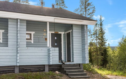 Lähikaltio 316: Hout, Siding, Verblijf, Huis, Huis, Land Lot, Samengesteld Materiaal, Helling, Garden Gebouwen, Schuifraam