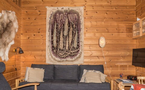 Lähikaltio 316: Hout, Meubilair, Flooring, Verdieping, Interieur Ontwerp, Beits, Plafond, Hardwood, Kamer, Houten Vloer