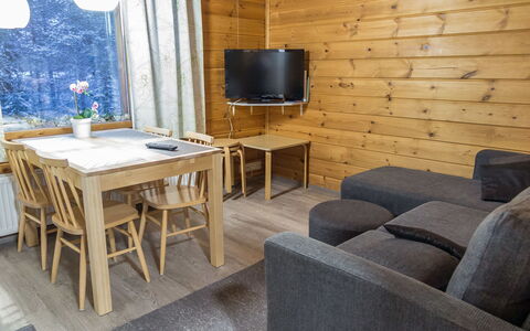 Lähikaltio 314: Flooring, Hout, Verdieping, Meubilair, Interieur Ontwerp, Huis, Kamer, Beits, Plafond, Hardwood