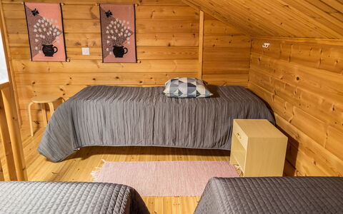Lähikaltio 314: Hout, Verdieping, Flooring, Slaapkamer, Plafond, Interieur Ontwerp, Meubilair, Beits, Bed, Hardwood