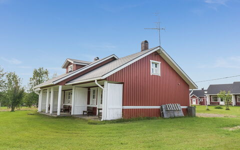 Ylläskarpalo 1 Päätyhuoneisto: Gras, Gebouw, Huis, Dak, Huis, Plain, Verblijf, Landelijk Gebied, Land Lot, Woongebied