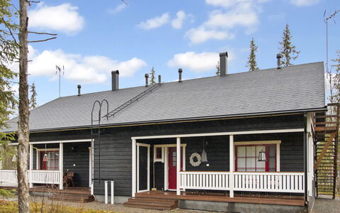 Lehtovilla a: Hout, Siding, Verblijf, Huis, Huis, Plank, Garden Gebouwen, Blokhut, Hardwood, Veranda