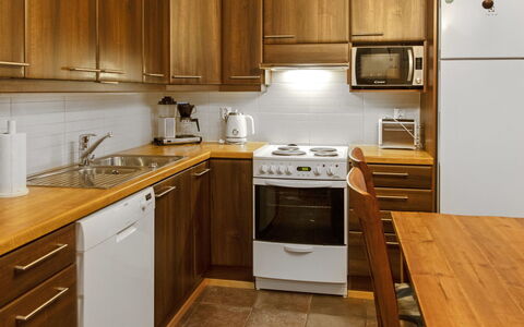 Lehtovilla a: Hout, Siding, Verblijf, Huis, Huis, Plank, Garden Gebouwen, Blokhut, Hardwood, Veranda