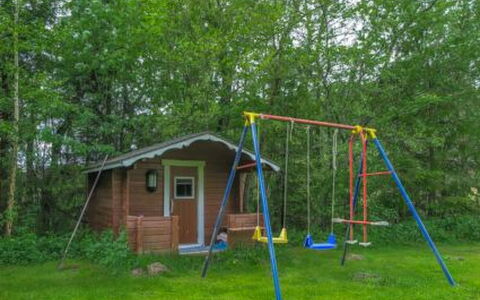 Villa Petra: Hout, Verblijf, Blokhut, Woud, Schuur, Garden Gebouwen, Lariks, Bos, Beits