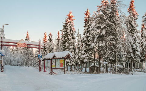 Yllästokka 7: Verblijf, Huis, Huis, Garden Gebouwen, Siding, Blokhut, Boerderij, Landgoed, Schuur, Werf