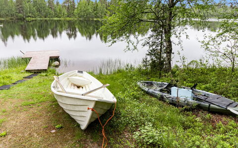 Imponlampi: Boot, Water, Natuurlijke Omgeving, Watercraft, Natuurlijk Landschap, Boten En Varen - Materialen En Benodigdheden, Bank, Waterweg