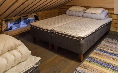 Seppola: Hout, Siding, Verblijf, Huis, Huis, Plank, Garden Gebouwen, Blokhut, Hardwood, Veranda