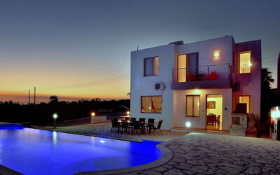 Oniros Deluxe Villa 1