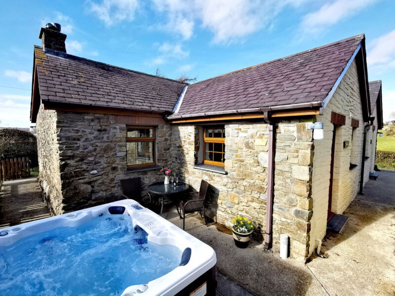Cwm Derw