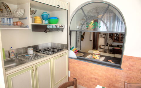 Casa Del Sole - San Bartolomeo Al Mare: Eigendom, Kamer, Keuken, Architectuur, Meubilair, Gebouw, Interieur Ontwerp, Boog, Cabinetry, Onroerend Goed